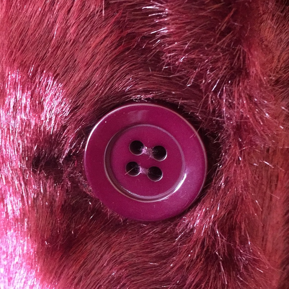 TERRY LEWIS Classic Luxuries. Coat - Picture 5 of 7